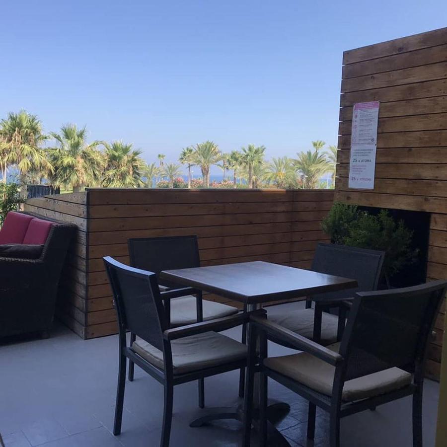 Terrazza Suites Пафос Екстер'єр фото