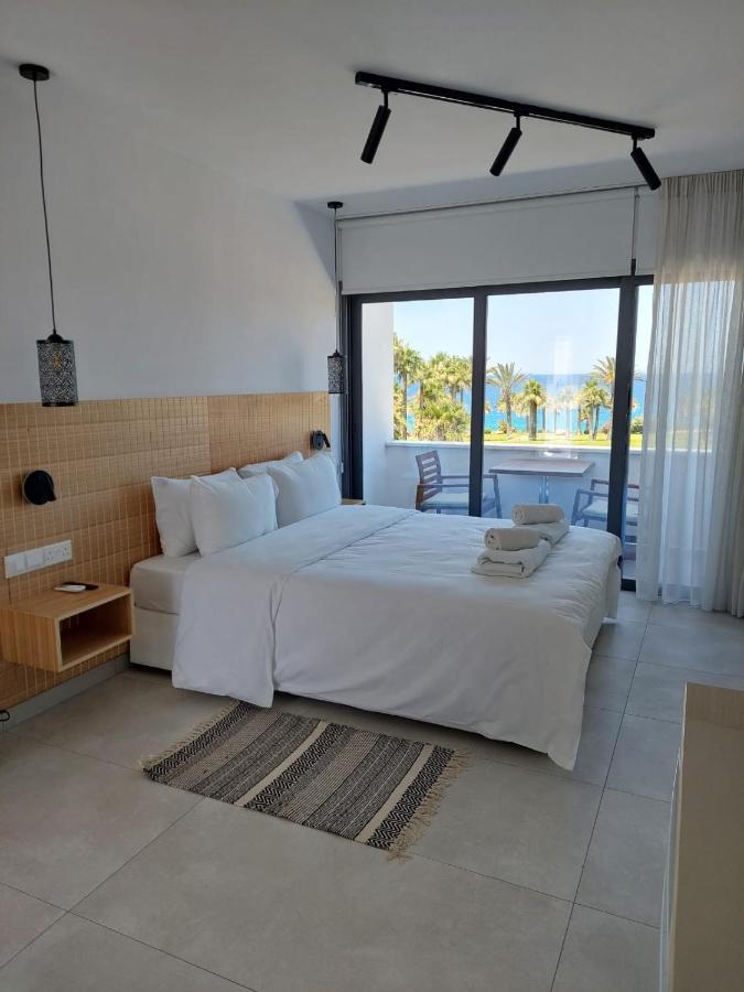 Terrazza Suites Пафос Екстер'єр фото