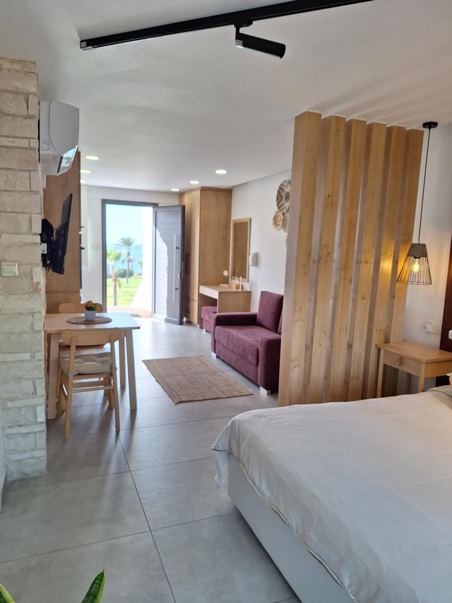 Terrazza Suites Пафос Екстер'єр фото