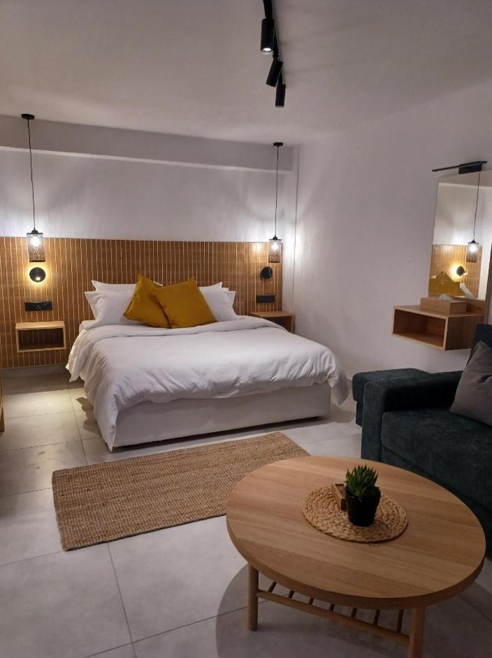 Terrazza Suites Пафос Екстер'єр фото