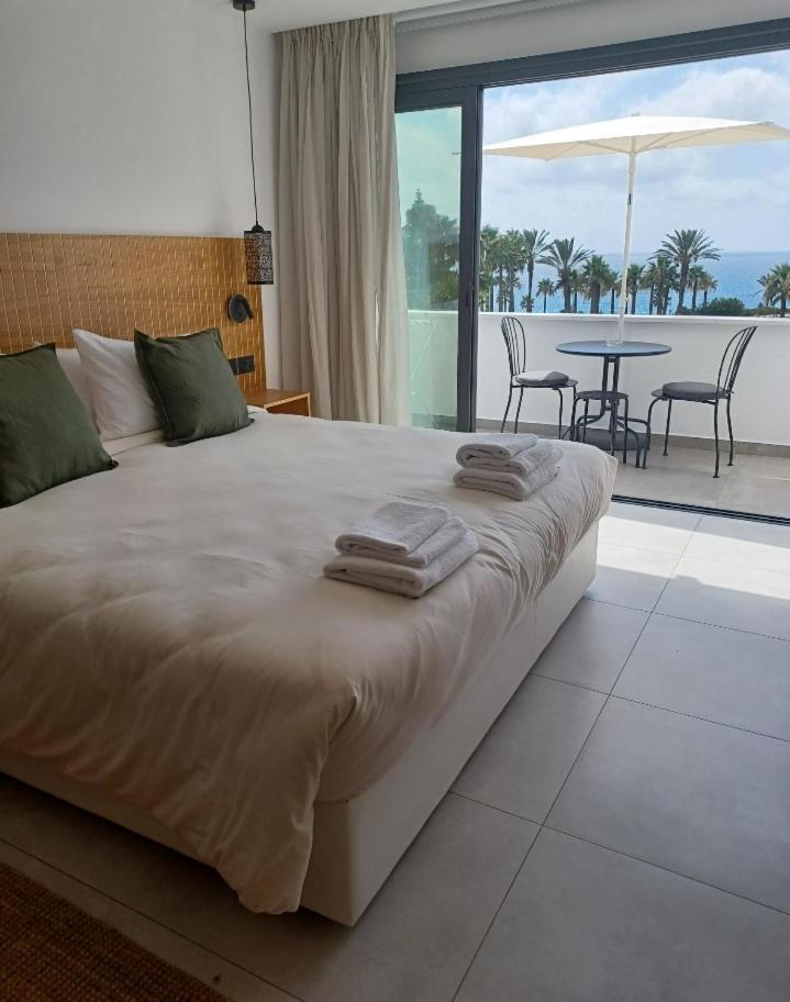 Terrazza Suites Пафос Екстер'єр фото