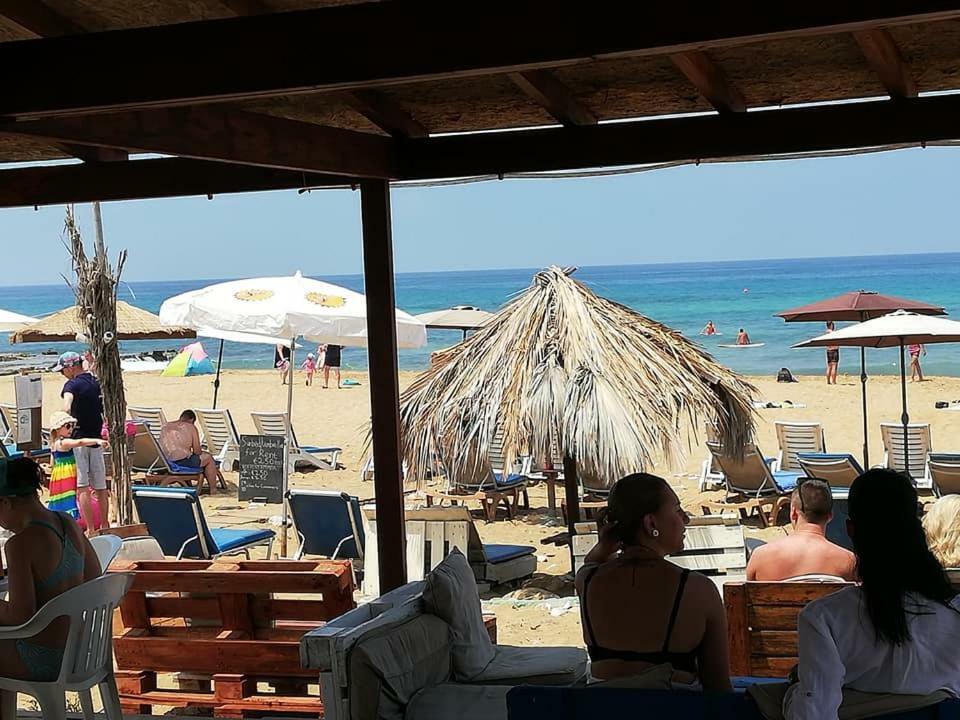 Terrazza Suites Пафос Екстер'єр фото
